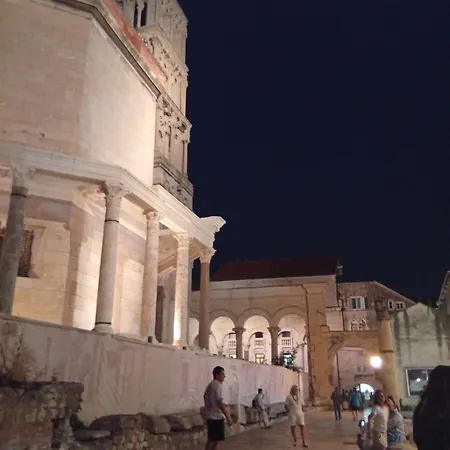 Heritage Diocletians Palac Готель